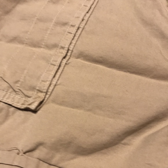 Old Navy Shorts Size 14  Khaki color - Picture 4 of 8